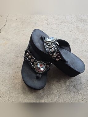 y2k mcbling Studded platform flip flop sandals